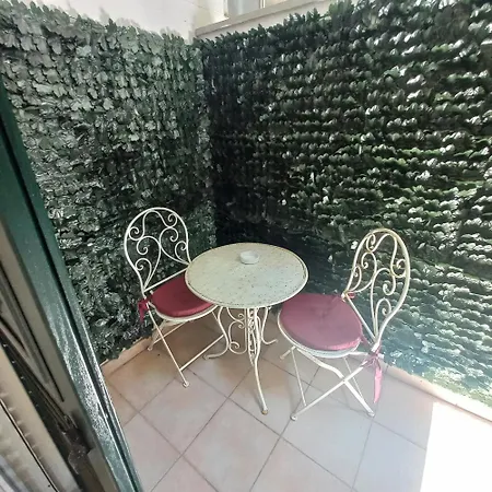 Tommy Apartment